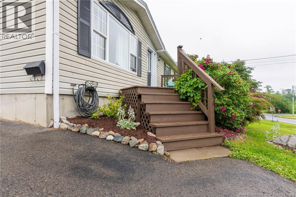 5 Sinclair Street, St. Stephen, New Brunswick  E3L 3C8 - Photo 6 - NB143082