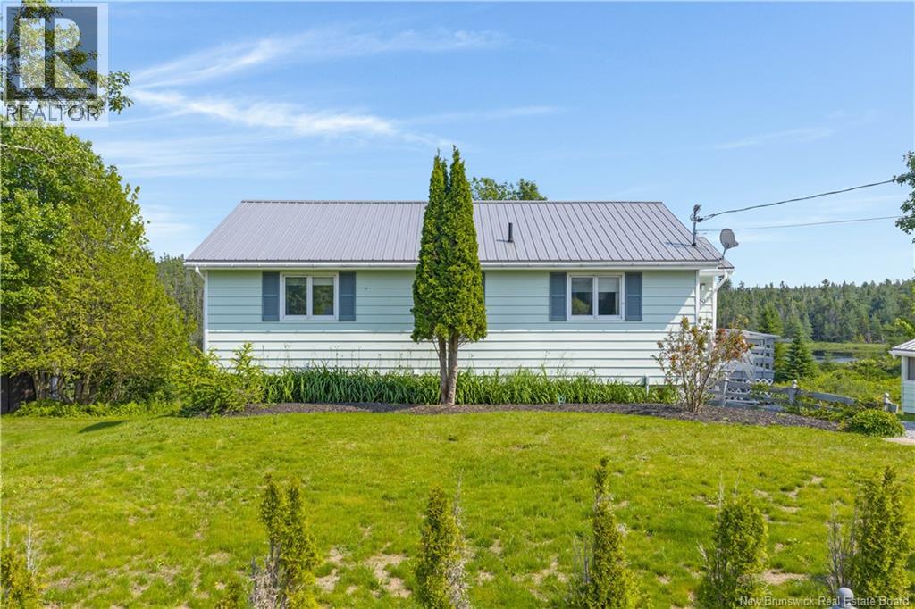 50 Sherwood Road, Prince Of Wales, New Brunswick  E5J 2K9 - Photo 2 - NB143118