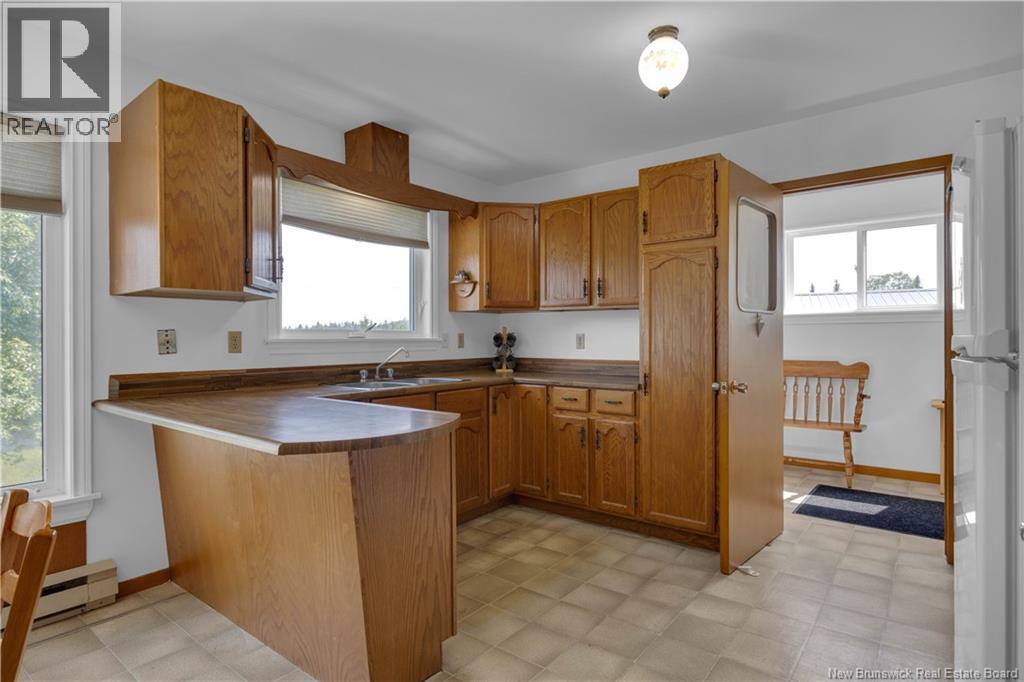 50 Sherwood Road, Prince Of Wales, New Brunswick  E5J 2K9 - Photo 4 - NB143118