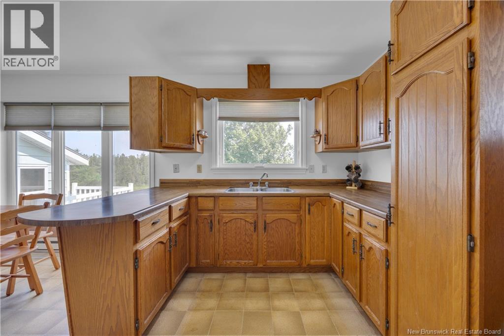 50 Sherwood Road, Prince Of Wales, New Brunswick  E5J 2K9 - Photo 6 - NB143118