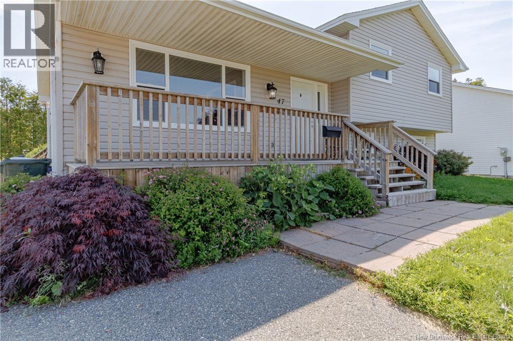 47 Glenwood Drive, Saint John, New Brunswick E2M 5P3 - Photo 2 - NB143053