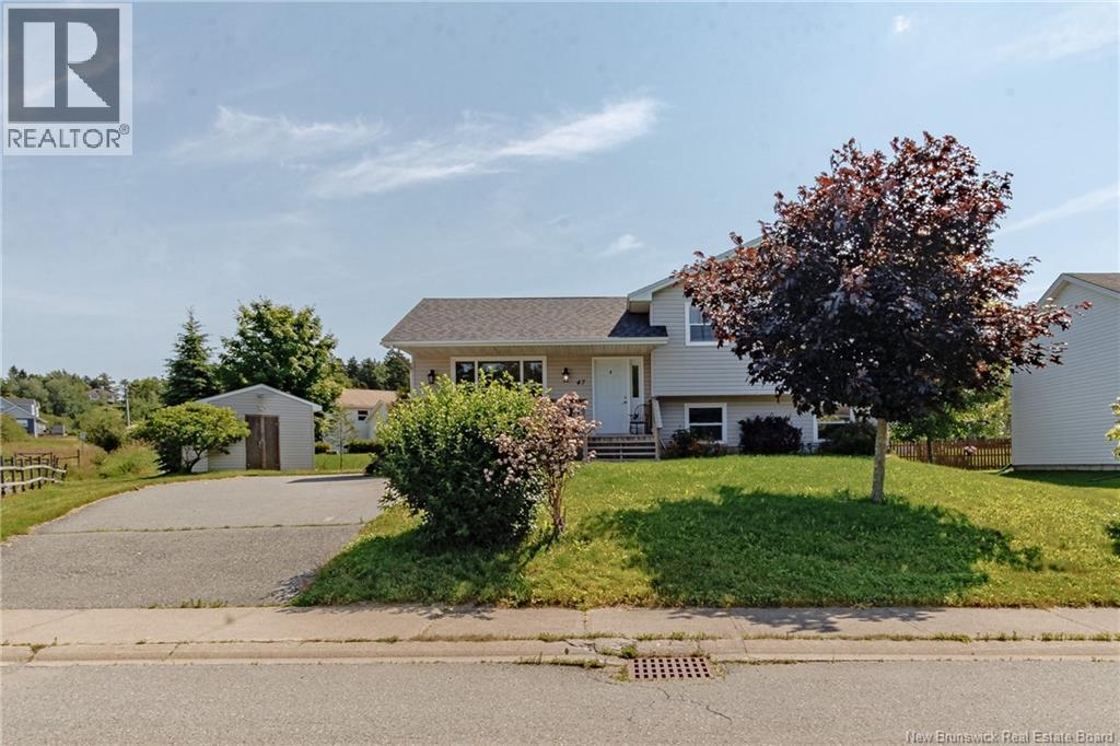 47 Glenwood Drive, Saint John, New Brunswick E2M 5P3 - Photo 3 - NB143053