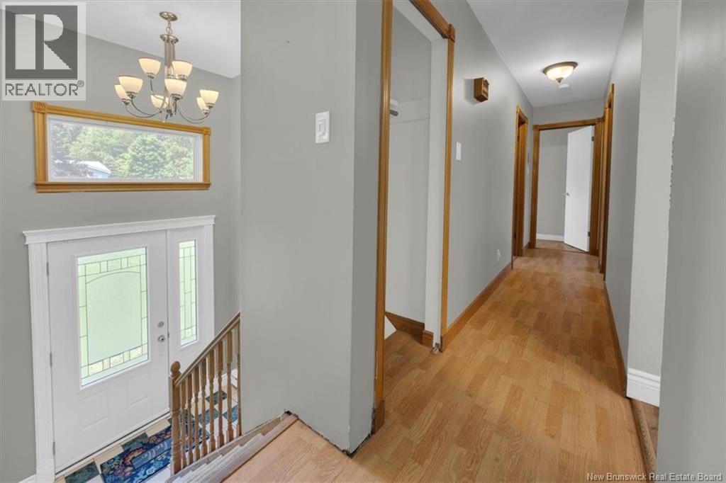 11 Country Crescent, Quispamsis, New Brunswick  E2E 1T3 - Photo 3 - NB143387