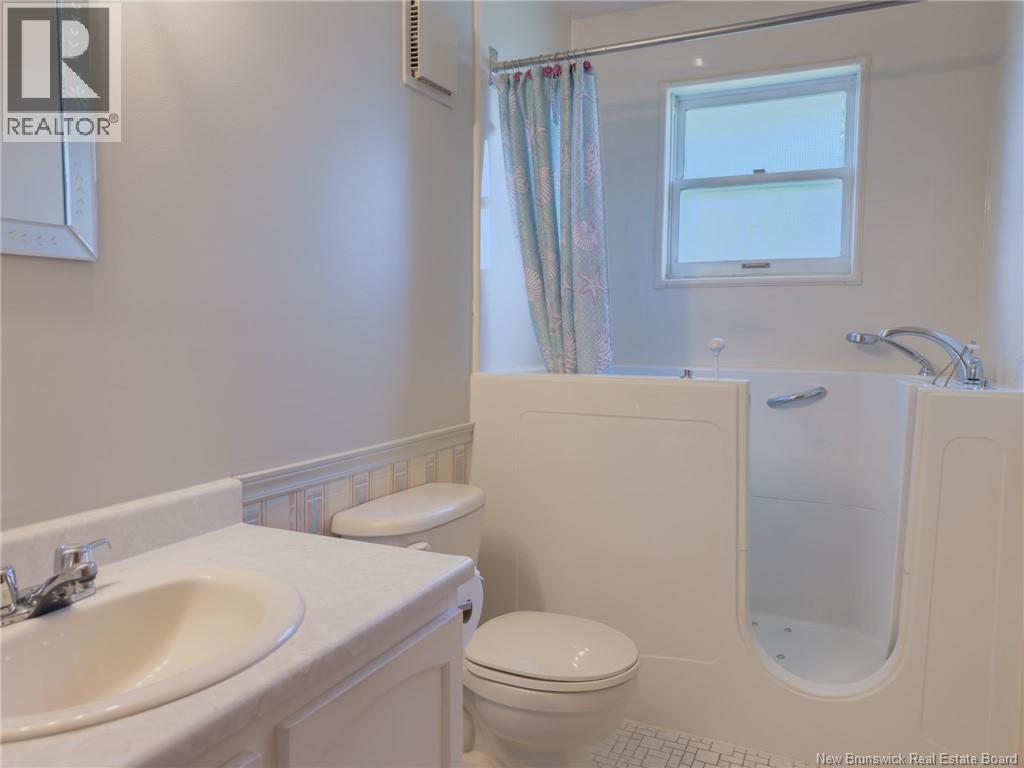 200 Simms Court, Saint John, New Brunswick  E2M 5K5 - Photo 22 - NB143635