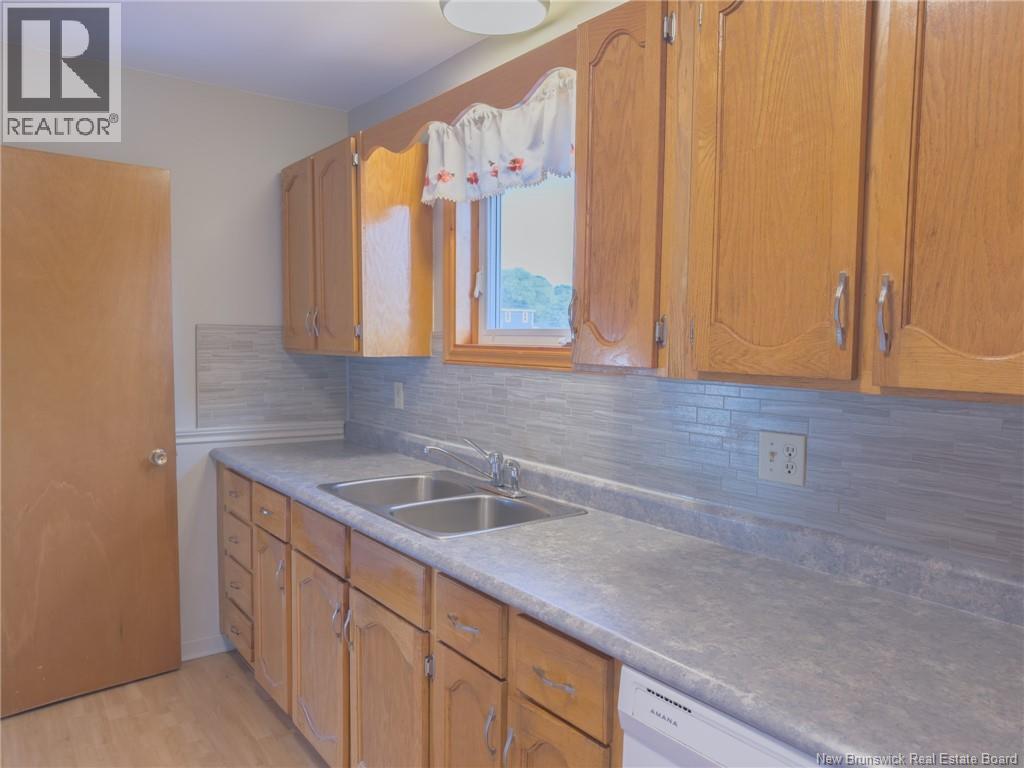 200 Simms Court, Saint John, New Brunswick  E2M 5K5 - Photo 8 - NB143635