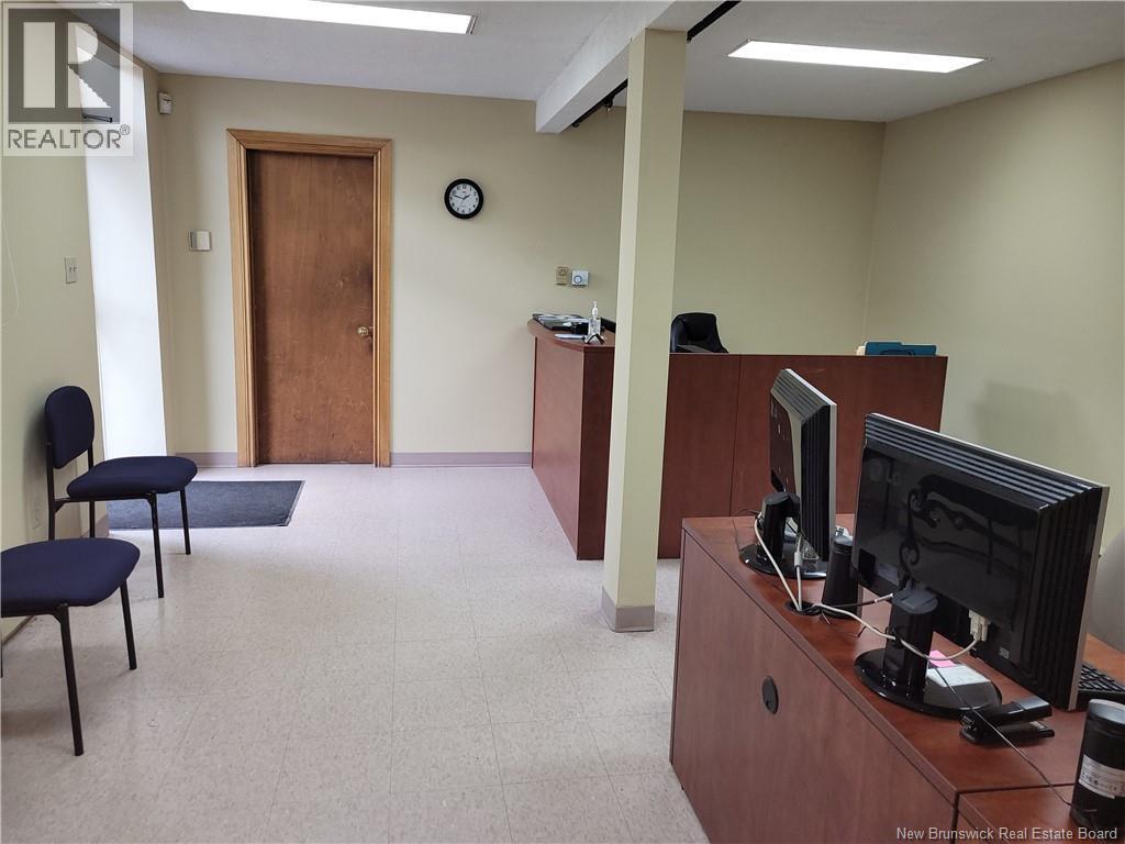 48 Hatheway Crescent, Saint John, New Brunswick  E2M 5V3 - Photo 4 - NB143808
