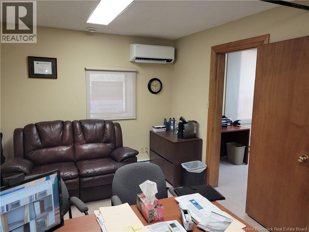 48 Hatheway Crescent, Saint John, New Brunswick  E2M 5V3 - Photo 6 - NB143808