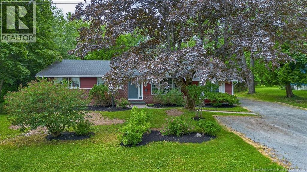 18 Forest Road, Rothesay, New Brunswick  E2H 1B5 - Photo 3 - NB144113
