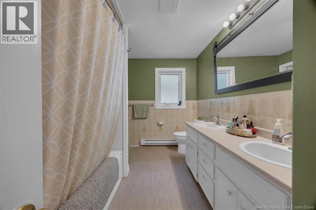 69 Renshaw Road, Rothesay, New Brunswick E2H 1R7 - Photo 16 - NB143731