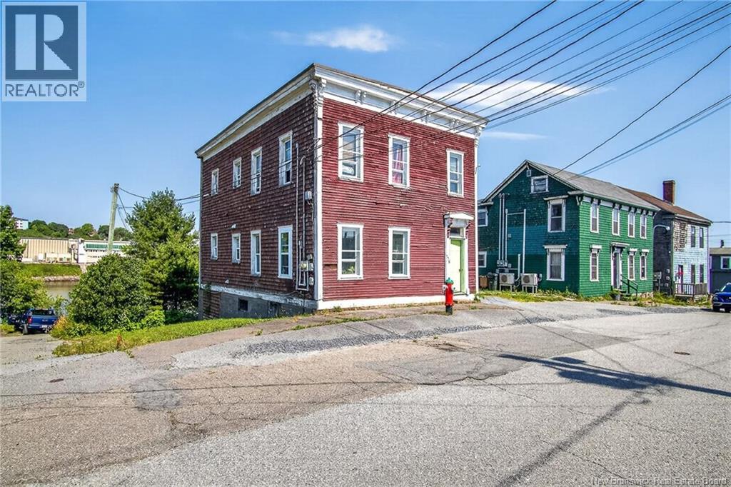 135 Riverview Drive, Saint John, New Brunswick  E2M 1M5 - Photo 3 - NB143904