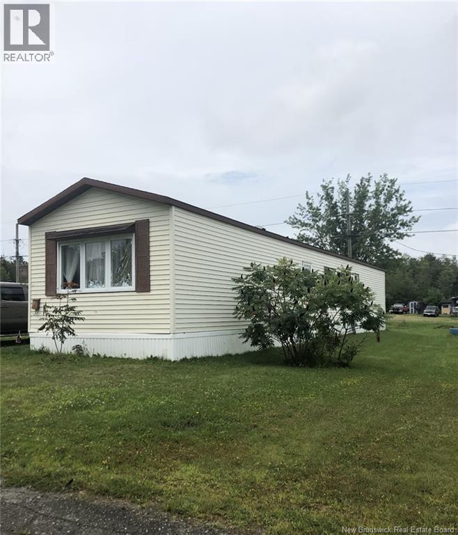 48 Hill Street, St. Stephen, New Brunswick  E3L 1N5 - Photo 3 - NB144112