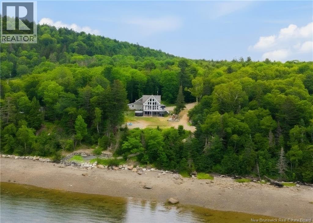 240 Hills Point Road, Oak Bay, New Brunswick