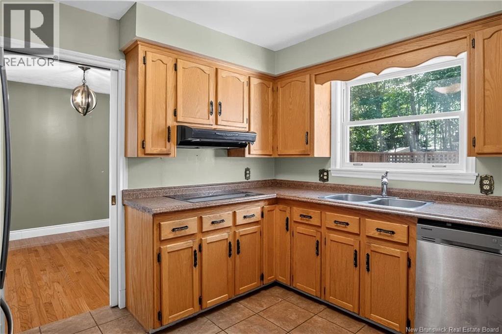 20 Hughes Crescent, Quispamsis, New Brunswick E2E 2T6 - Photo 4 - NB143948