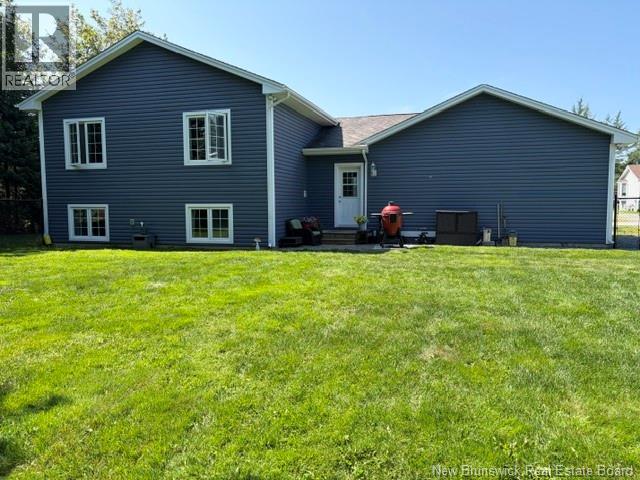 25 Isaac Street, Rothesay, New Brunswick E2E 0E6 - Photo 2 - NB144825