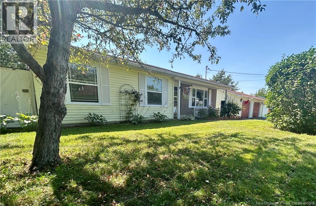20 Crestwood Drive, Grand Bay-Westfield, New Brunswick  E5K 2T2 - Photo 3 - NB144949
