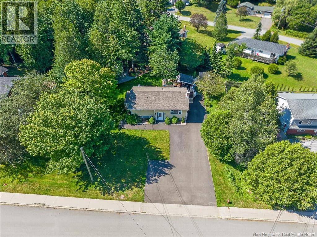8 Parkdale Avenue, Rothesay, New Brunswick E2E 4W2 - Photo 48 - NB145203
