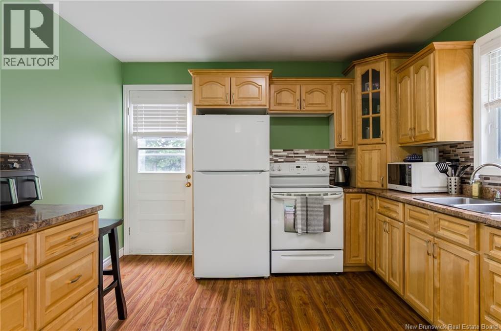 4 Hoyt Street, Grand Bay-Westfield, New Brunswick  E5K 2Y2 - Photo 8 - NB145179