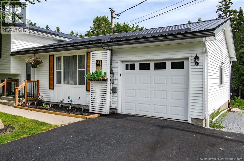 44 Wedgewood Drive, Rothesay, New Brunswick  E2E 3P8 - Photo 2 - NB145224