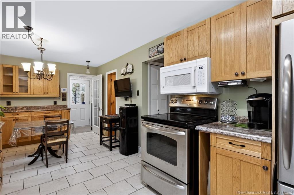 29 Hillhurst, Quispamsis, New Brunswick  E2E 1C3 - Photo 7 - NB145227