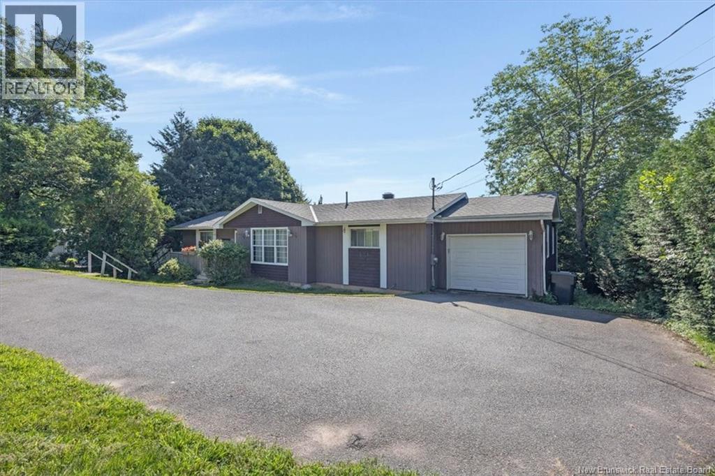 32 Maple Grove Court, Quispamsis, New Brunswick E2E 3S1 - Photo 3 - NB145278