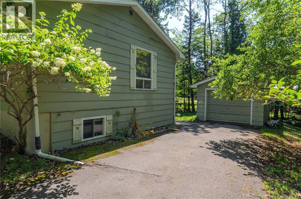 1 Parkwood Drive, Quispamsis, New Brunswick  E2E 1P4 - Photo 3 - NB145663
