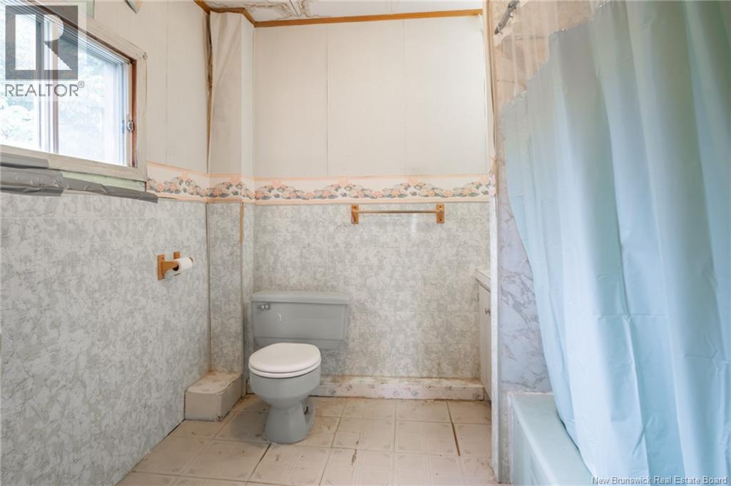 29 Churchill Street, St. Stephen, New Brunswick  E3L 2G5 - Photo 13 - NB146019