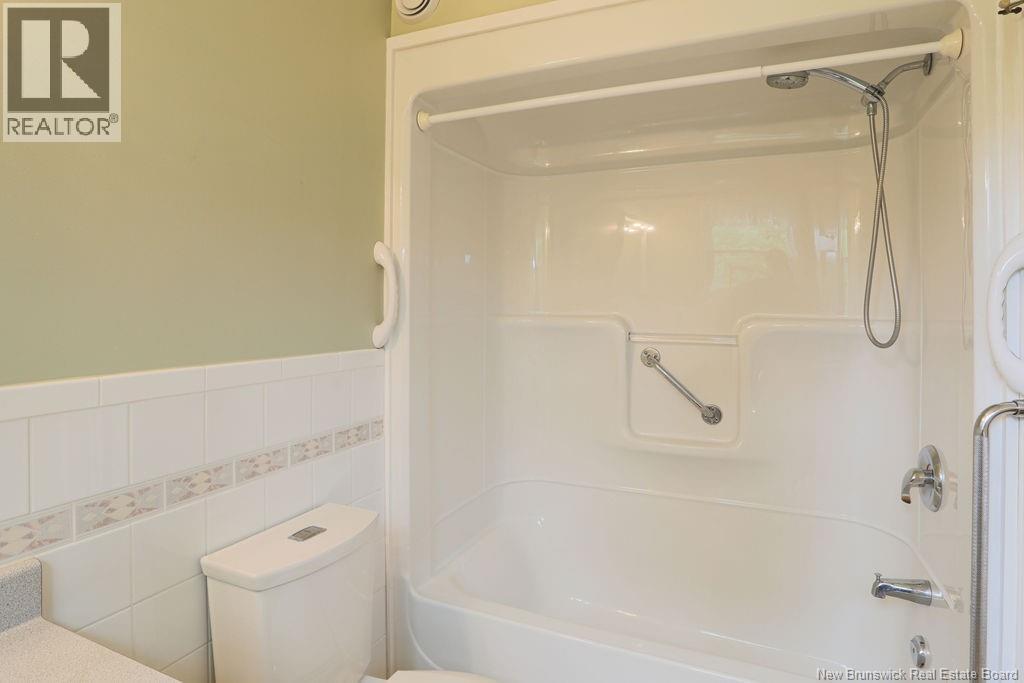 18 Garrison Drive, Rothesay, New Brunswick  E2H 2V1 - Photo 32 - NB146036