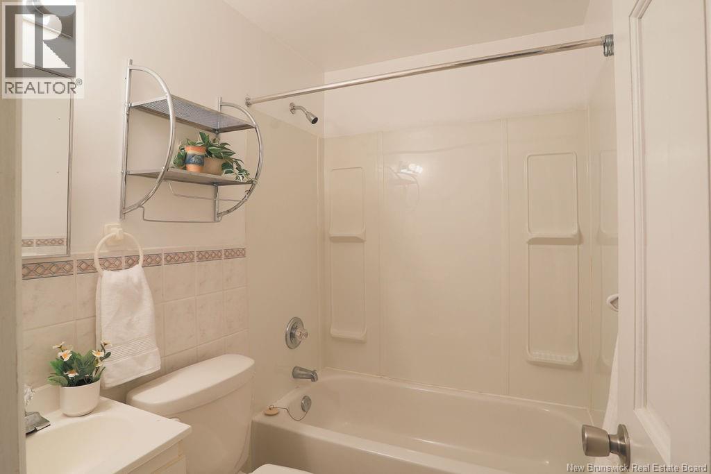 18 Garrison Drive, Rothesay, New Brunswick  E2H 2V1 - Photo 41 - NB146036