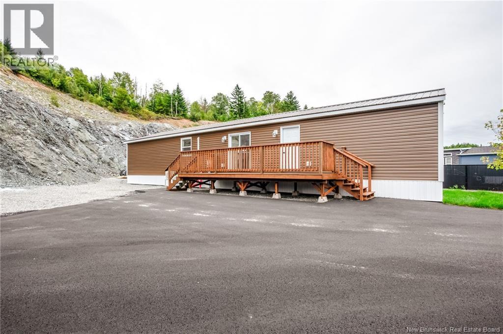 100 Glen View Drive, Saint John, New Brunswick E2H 2R4 - Photo 5 - NB147340