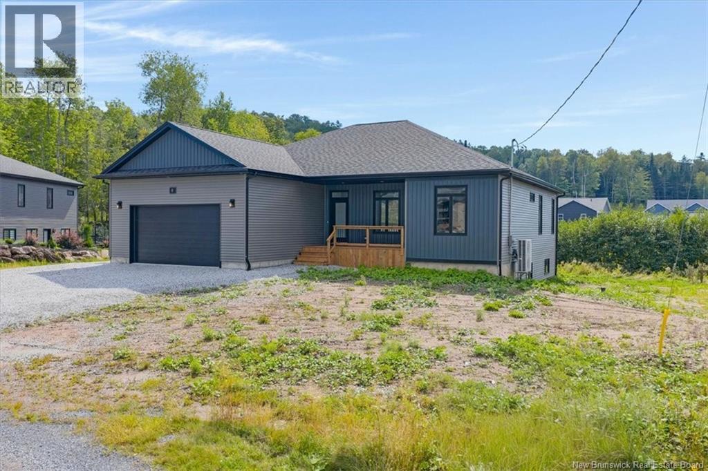 8 Galmorgan Drive, Quispamsis, New Brunswick E2E 0X1 - Photo 3 - NB147449