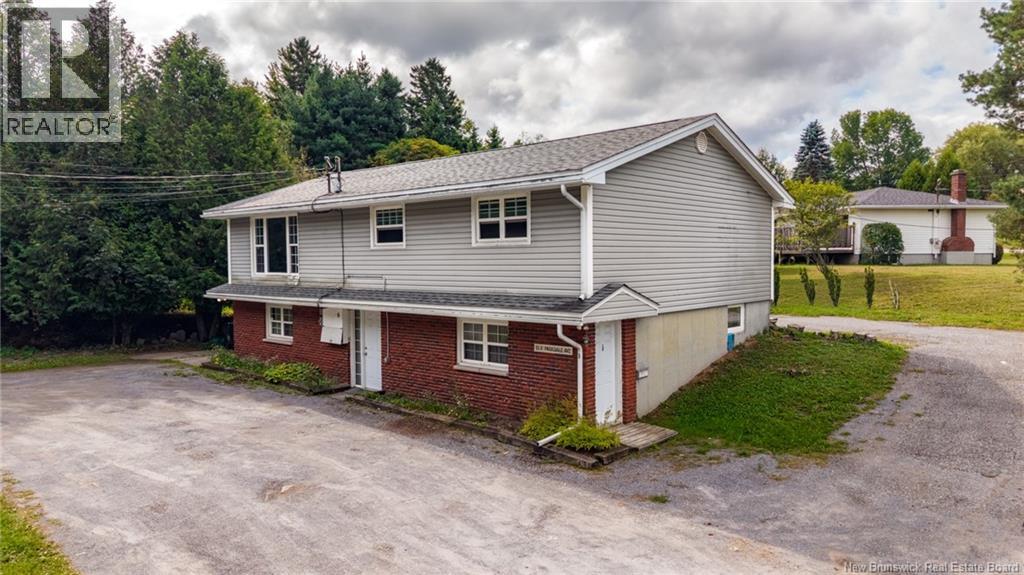 6 Parkdale Avenue, Rothesay, New Brunswick  E2E 3P1 - Photo 3 - NB147764