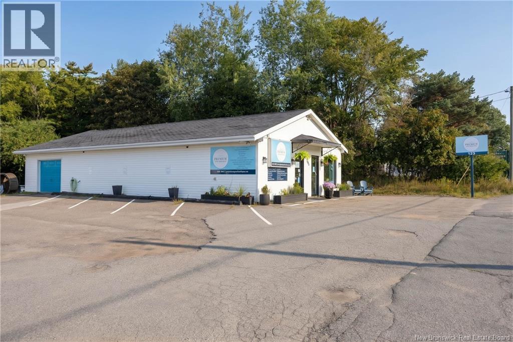 123 Hampton Road, Rothesay, New Brunswick E2E 2P8 - Photo 4 - NB148156