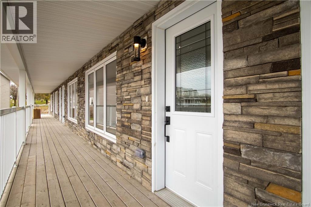 4 Rockingstone Drive, Saint John, New Brunswick E2M 0B5 - Photo 3 - NB147816