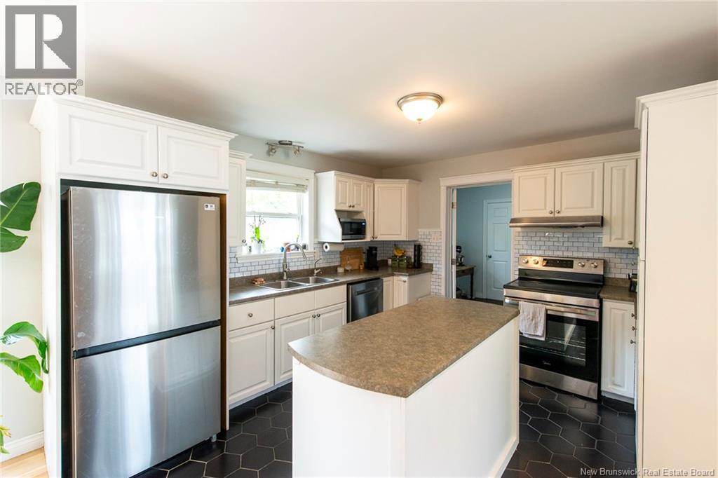10 Queensbury Drive, Quispamsis, New Brunswick E2E 5B5 - Photo 5 - NB148650
