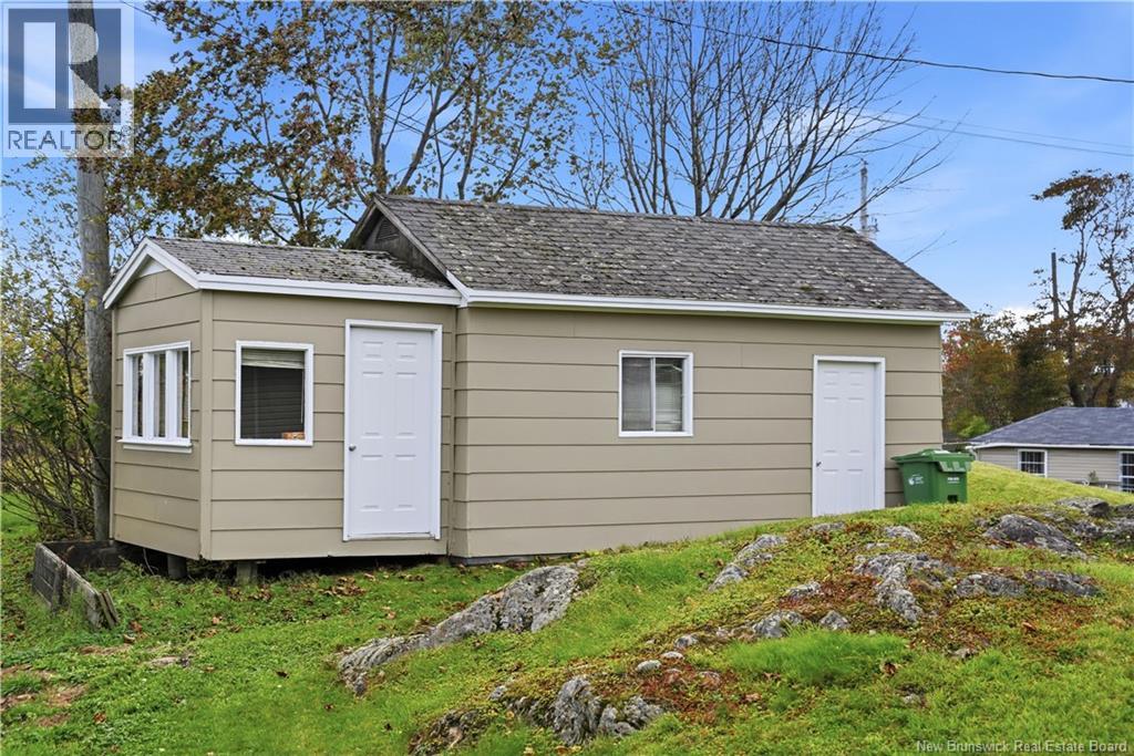 460 Lawrence Street, Saint John, New Brunswick  E2M 2Z2 - Photo 28 - NB149101