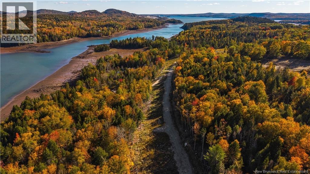 Hills Road, Oak Bay, New Brunswick