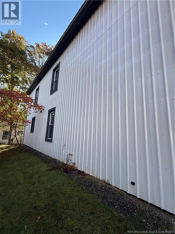 15 Veazey Street, St. Stephen, New Brunswick  E3L 2R7 - Photo 11 - NB149594