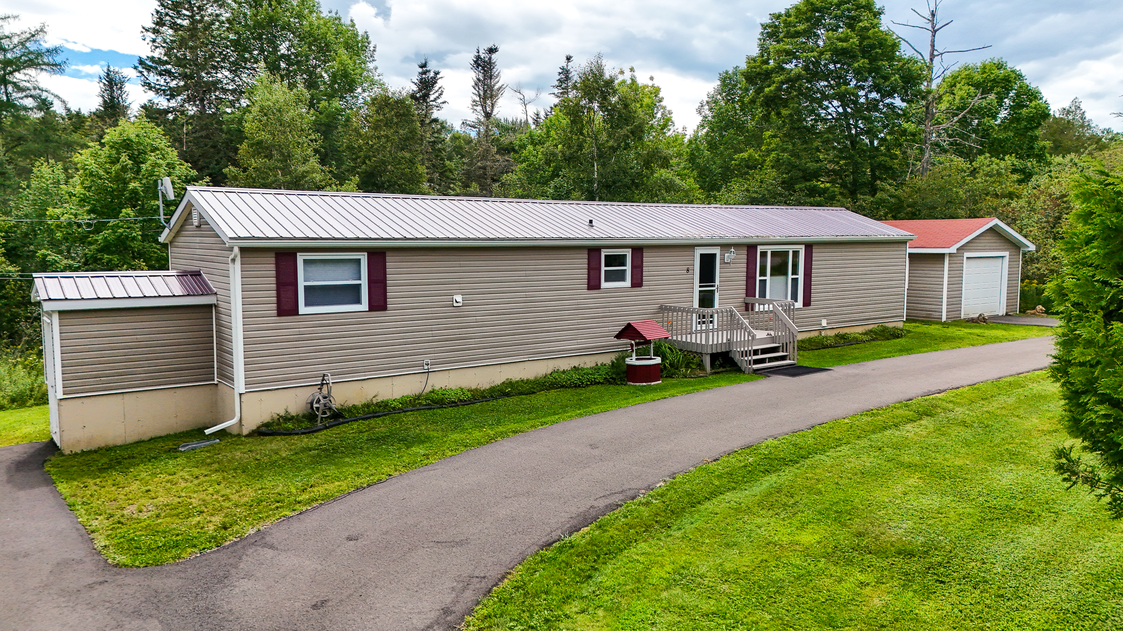 <h3>$2,700<small> Monthly</small></h3><p>8 St. Andrews North Road, Chamcook, New Brunswick</p>